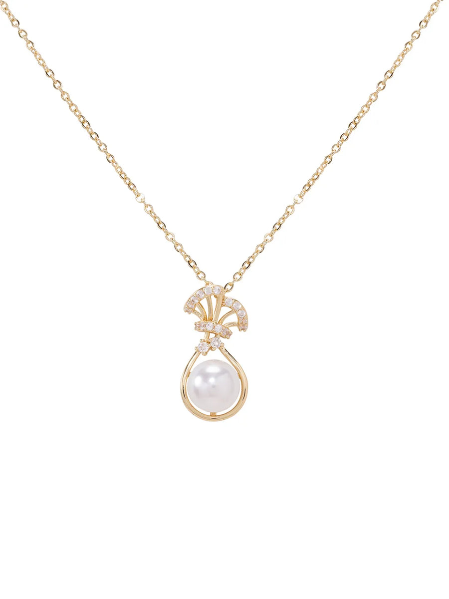 Peora Shell Pearl Drop Pendant Necklace - Gold