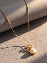 Peora Shell Pearl Drop Pendant Necklace - Gold