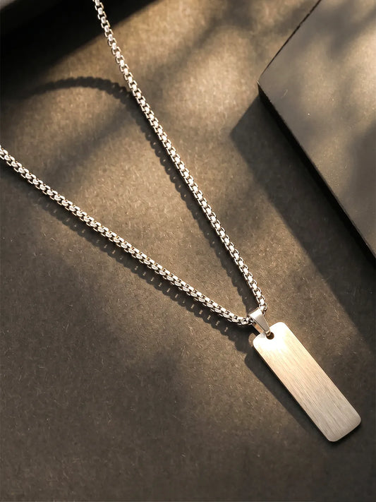 Peora Sleek Bar Pendant Necklace - Silver