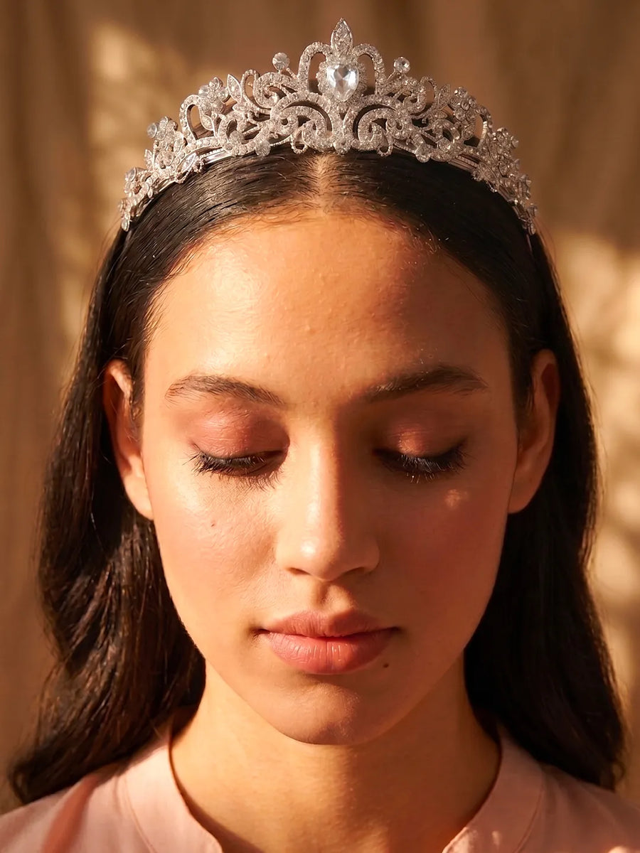 Peora Crystal Moonlight Princess Crown - Silver