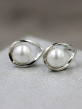 Chic Pearl and Swirl Design Earrings