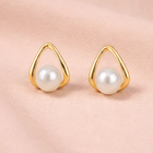 Peora Floating Pearl Earrings - Gold