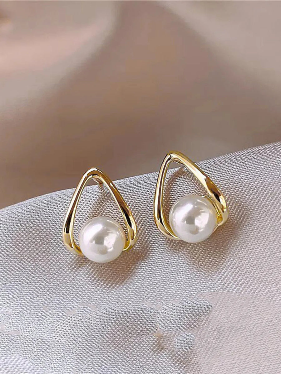 Peora Floating Pearl Earrings - Gold