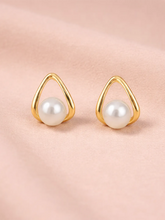 Peora Floating Pearl Earrings - Gold