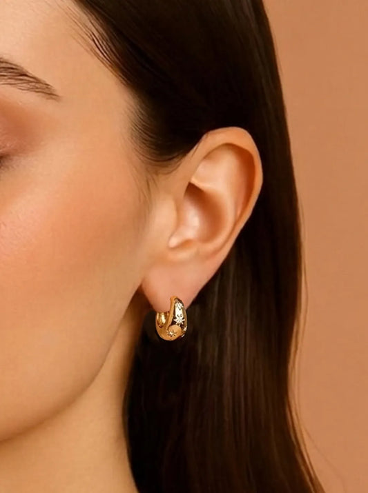 Peora Starburst CZ Huggie Earrings - Gold