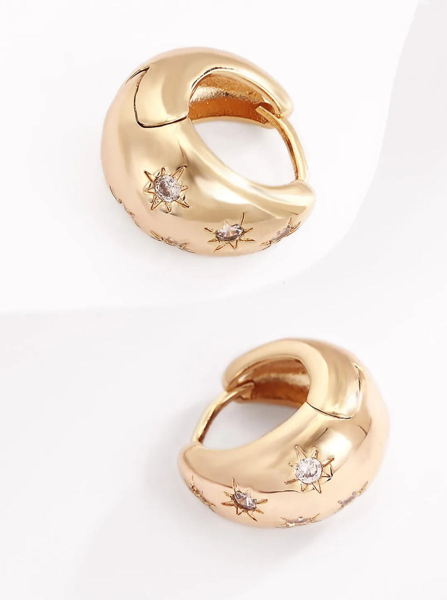 Peora Starburst CZ Huggie Earrings - Gold