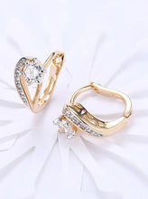 Peora Solitaire CZ Twist Hoop Earrings - Gold