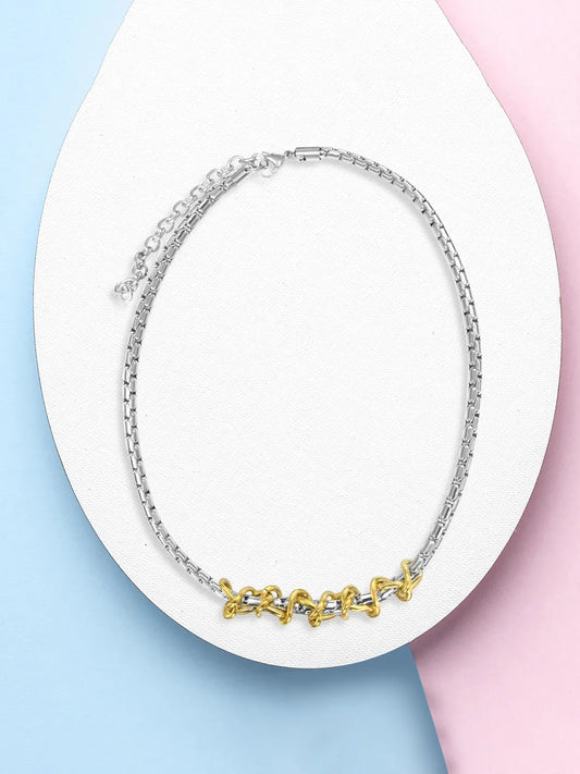 Minimalist Twist Collar Chain