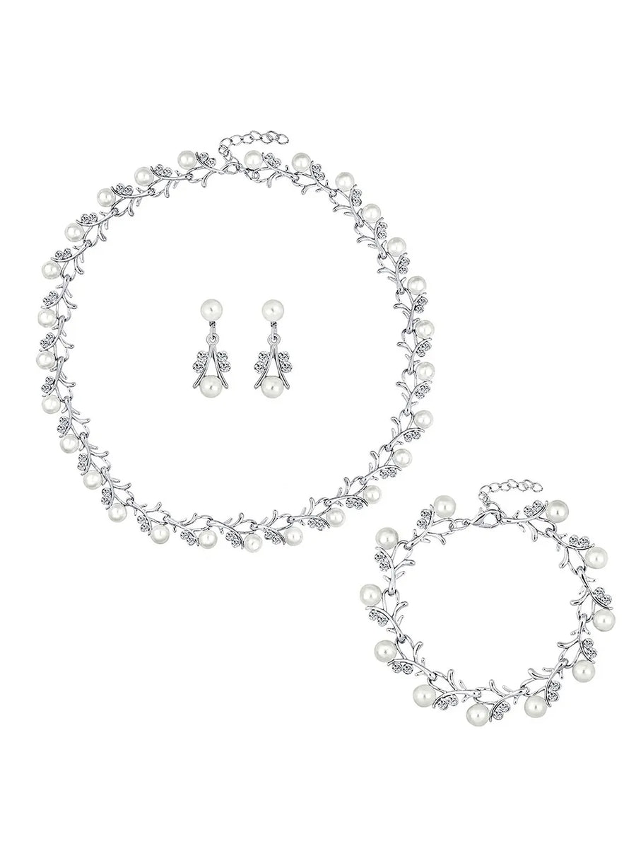 Whispering Blooms Pearl Necklace Set