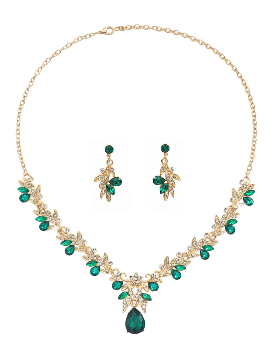 Peora Nature Leaf Shape Emerald Dangle Earrings