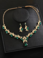 Peora Nature Leaf Shape Emerald Dangle Earrings
