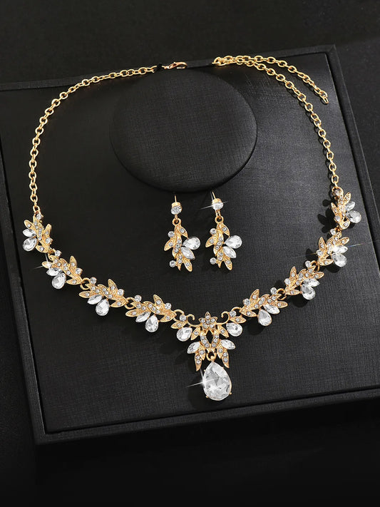 Peora Nature Leaf Shape Ivory Dangle Earrings