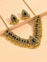 Traditional Crystal Studded Choker Set
