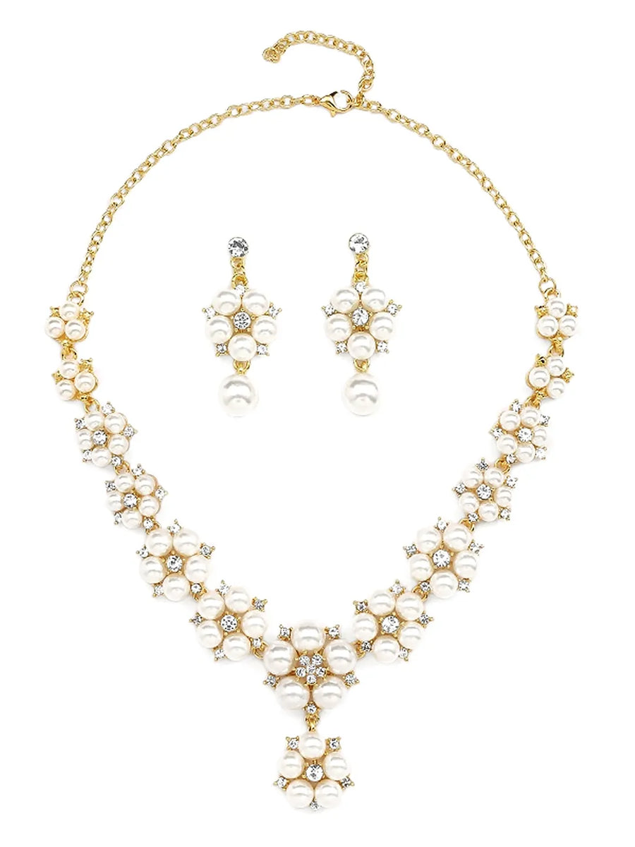 Charming Floral Pearl Necklace Set