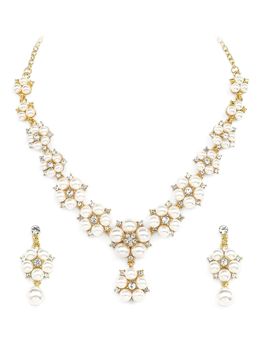 Charming Floral Pearl Necklace Set