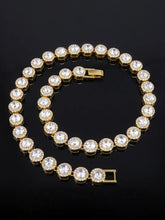 Royal Flash Statement Neck Chain - Gold