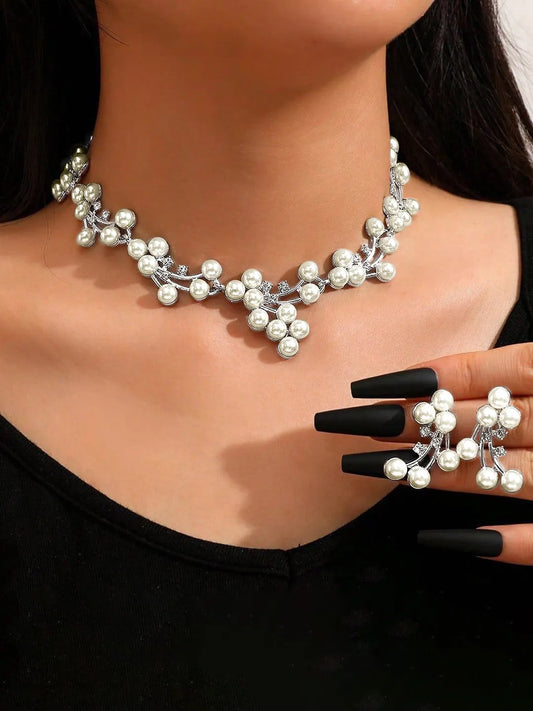 Pearl Blossom Necklace & Earrings Set - Silver -White