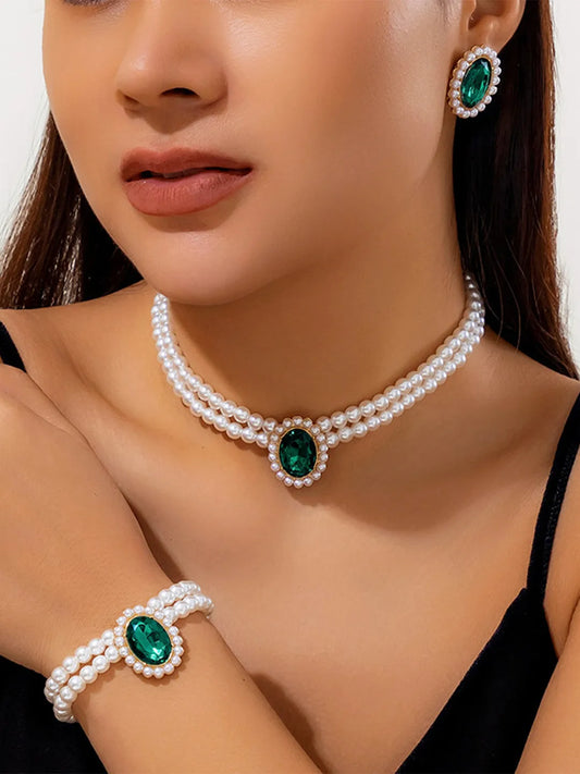 Pearl Necklace Set – Elegant & Timeless Jewellery Collection | Peora