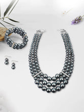 Chic Necklace Set for Modern Fashion – Contemporary Elegance | Peora