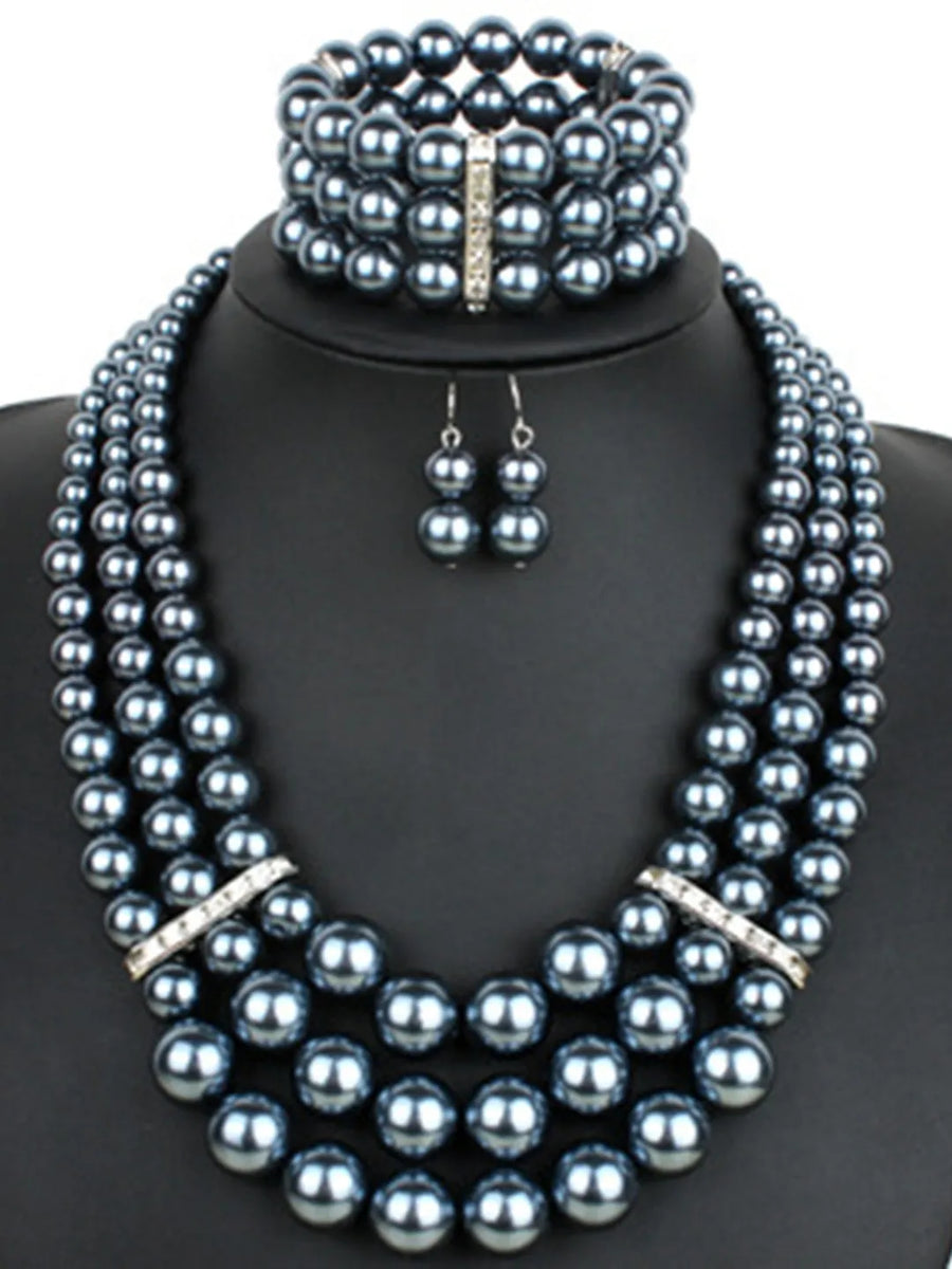Chic Necklace Set for Modern Fashion – Contemporary Elegance | Peora
