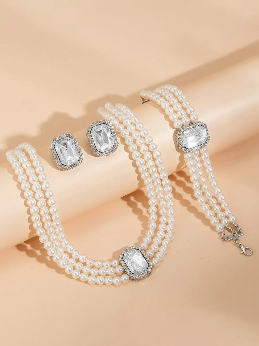 The Art of Elegance Jewellery Set - White