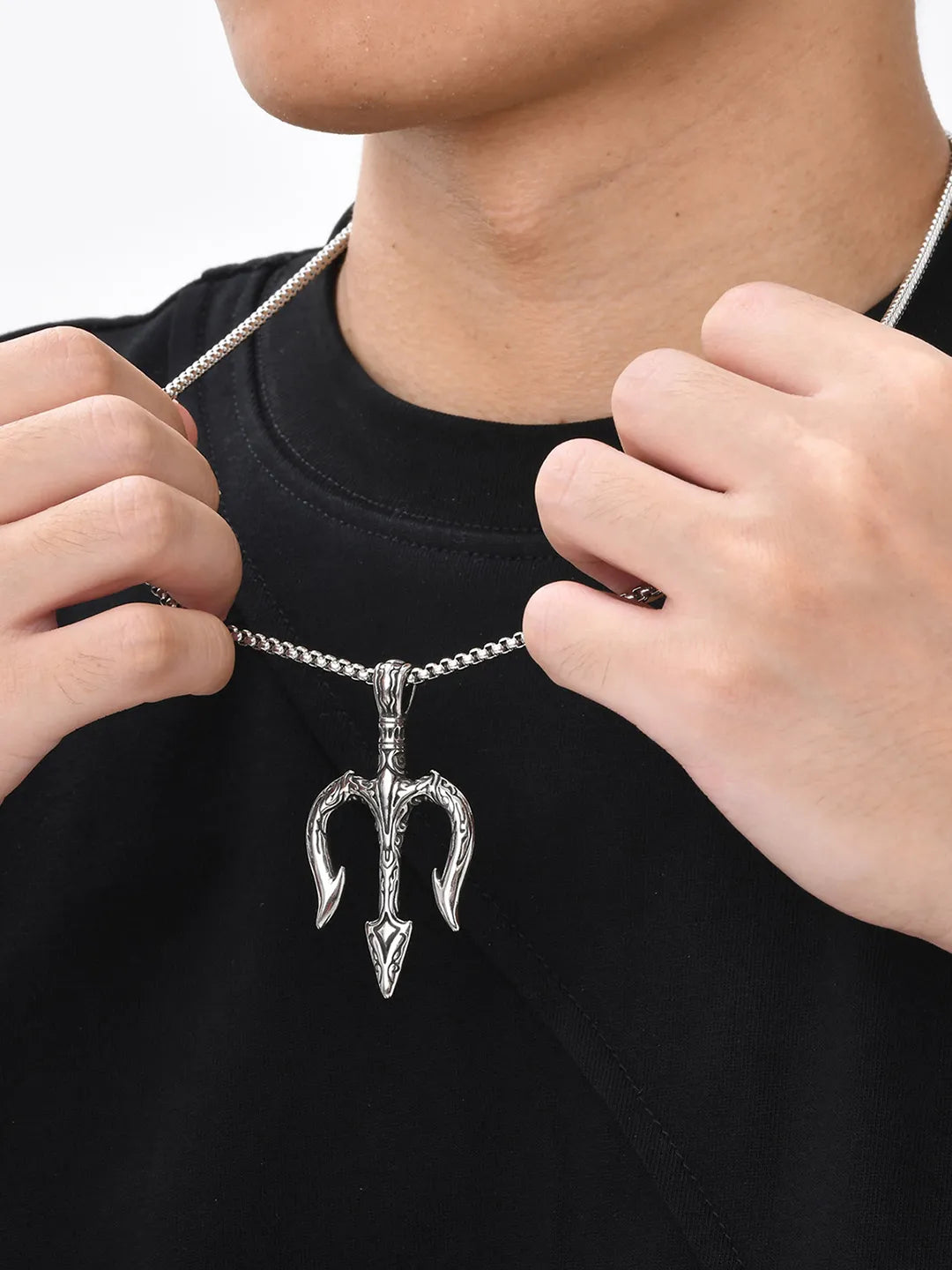 Trishul Symbol Pendant on Box Chain