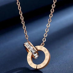 Peora Rose Gold Roman Double Circle Pendant Chain