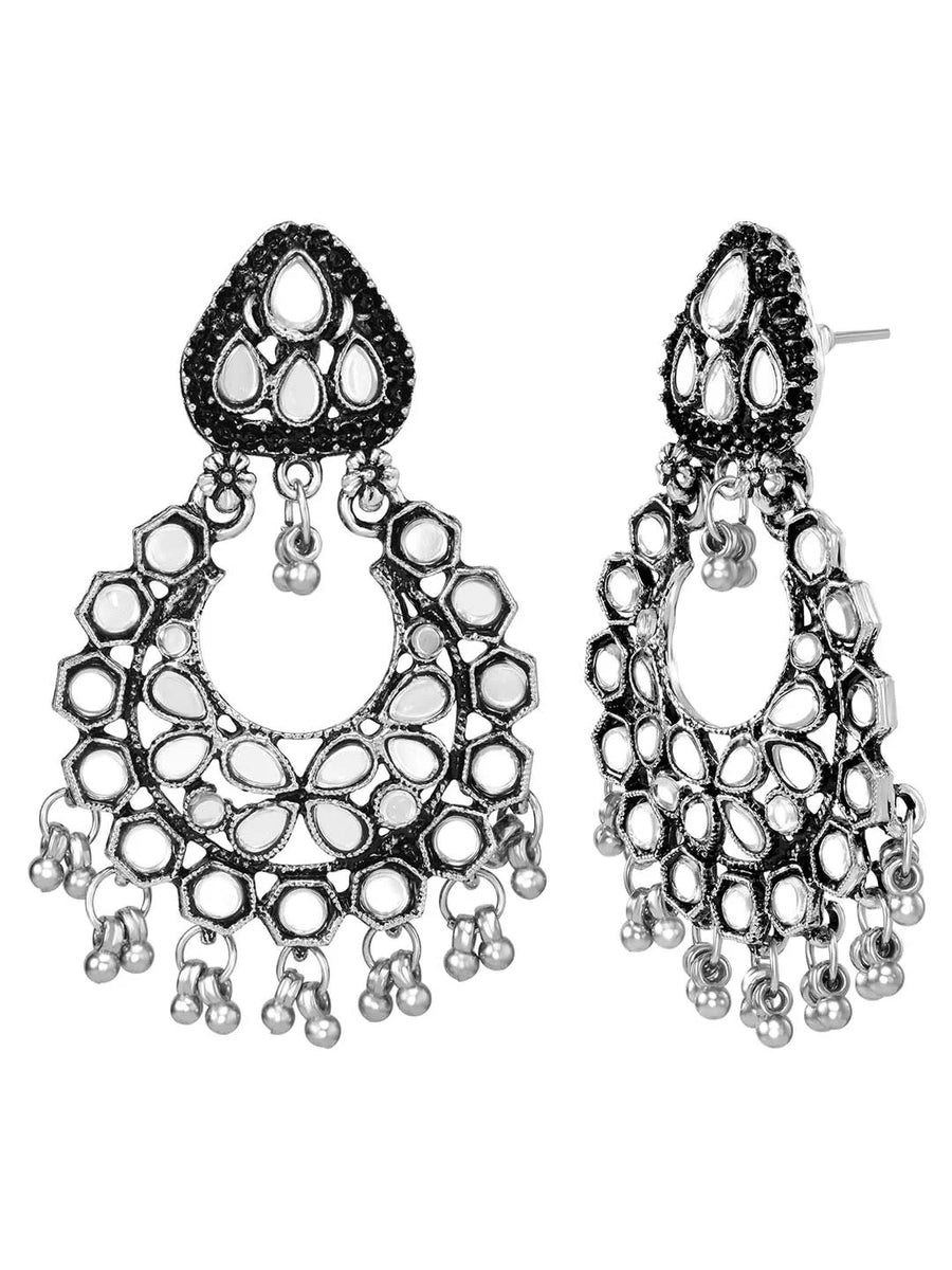 Necklace Set by Peora – Classic Designs to Elevate Your Style