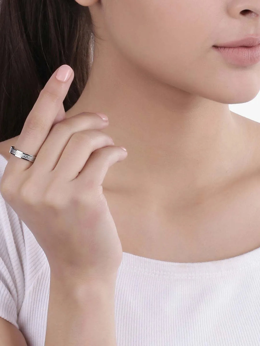 Promise Rings by Peora – Meaningful & Elegant Symbols of Love