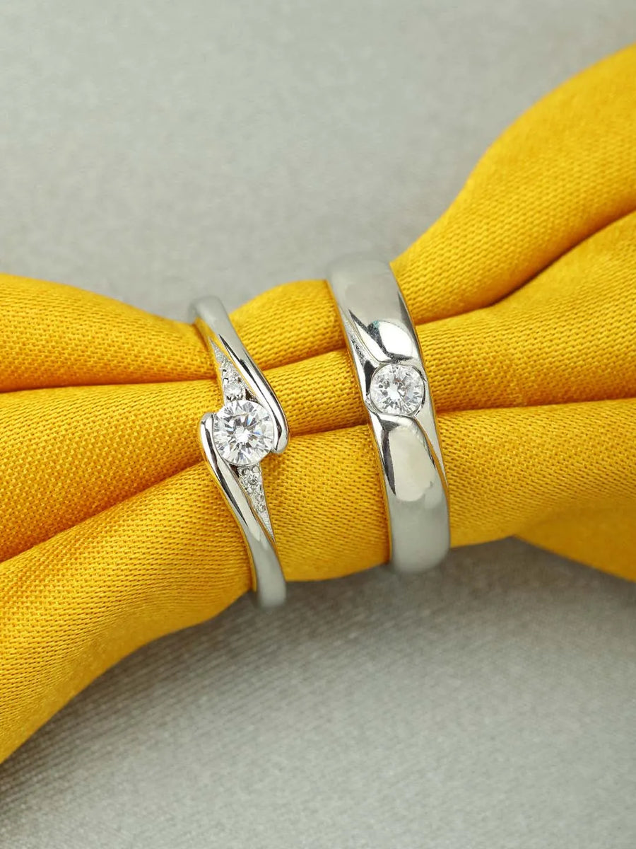 Couple Rings by Peora – Elegant Symbols of Togetherness