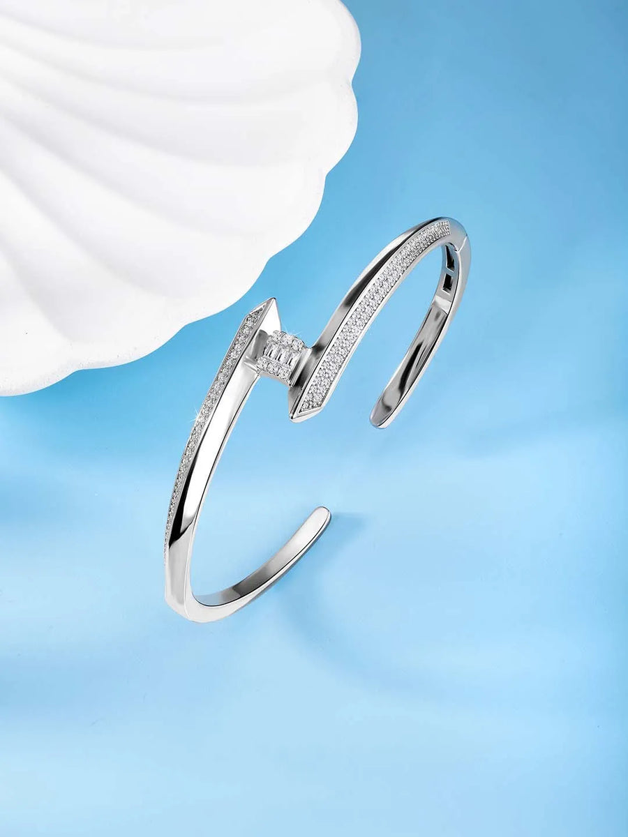 Kada Bracelet for Women – Stylish & Traditional Designs | Peora