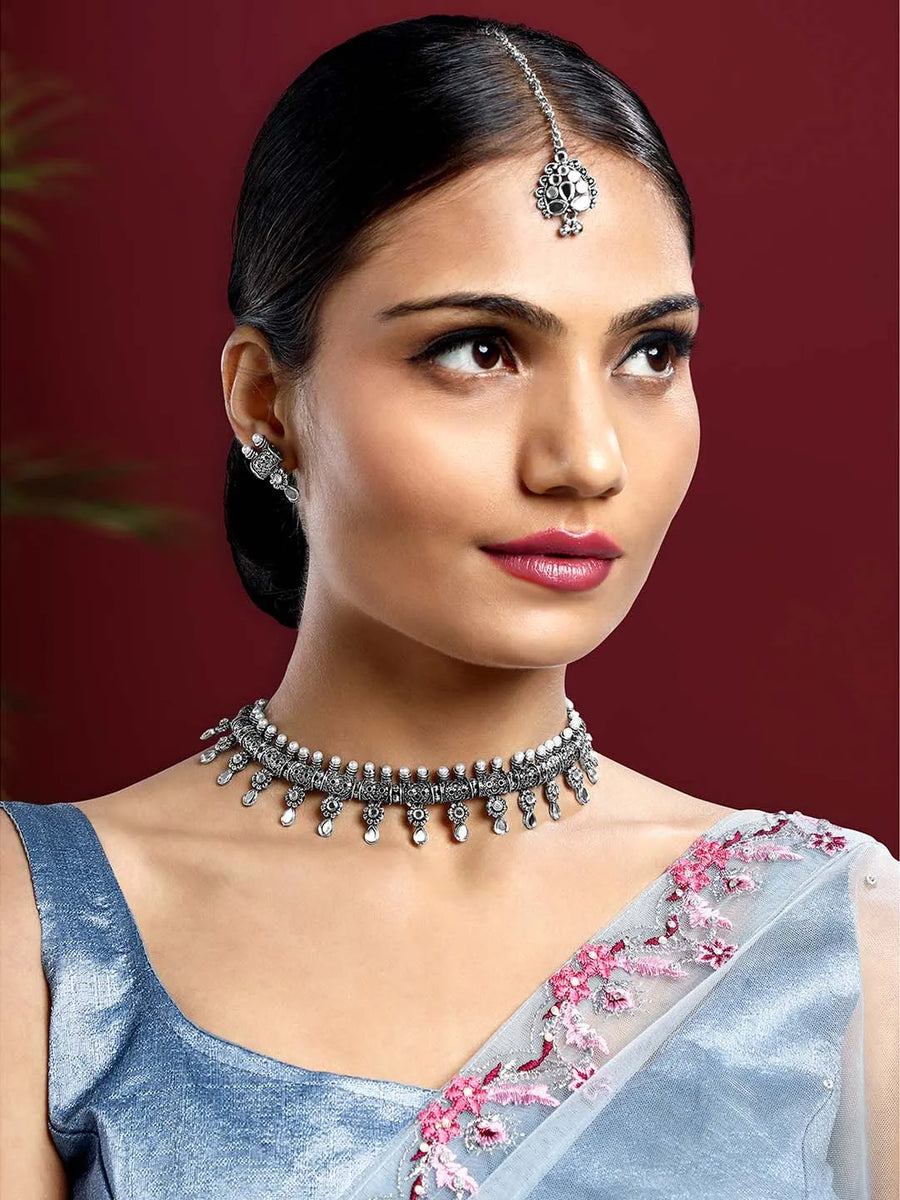 Necklace Set by Peora – Elegant Jewellery to Complete Your Look