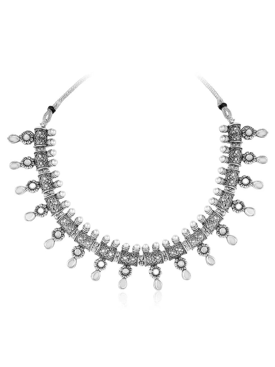 Necklace Set by Peora – Elegant Jewellery to Complete Your Look