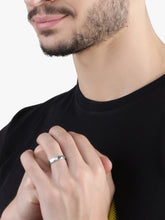 Couple Rings by Peora – Celebrate Love with Elegant Designs