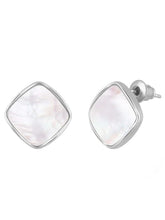 Petals Pearl Pendant Set by Peora – Elegant Fashion Jewellery

