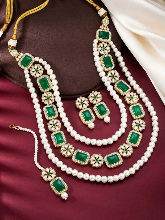 Necklace Set by Peora – Classic & Elegant Jewellery Collection