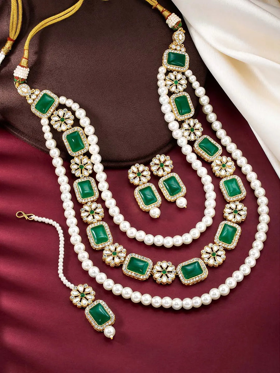 Necklace Set by Peora – Classic & Elegant Jewellery Collection