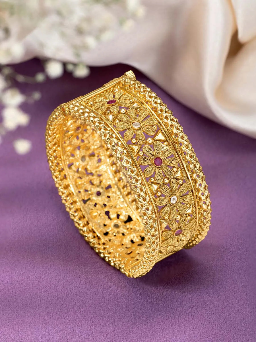 Harmony Kada for Women – Elegant & Balanced Designs | Peora