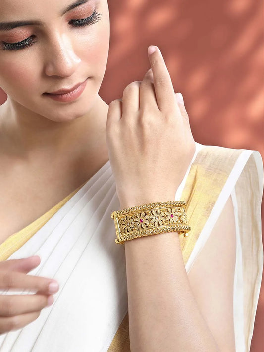 Harmony Kada for Women – Elegant & Balanced Designs | Peora