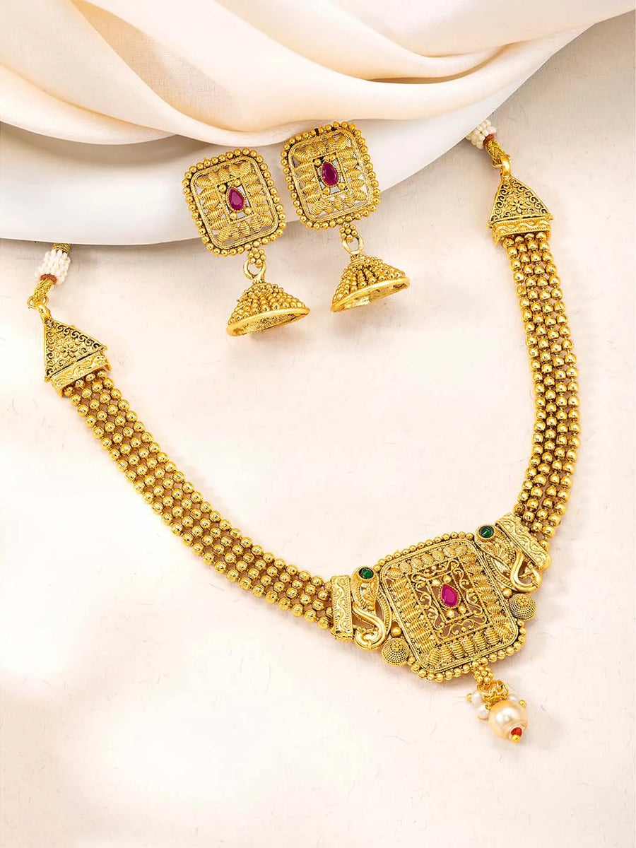 Traditional Brilliance Necklace Set