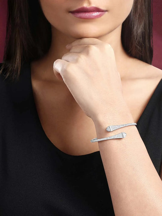 Kada Bracelet for Women – Elegant & Trendy Designs | Peora