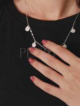 Luxurious Gilded Glamour Necklace - Silver