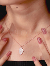 Cutting-Edge Shine CZ Pendant Set - Rose Gold